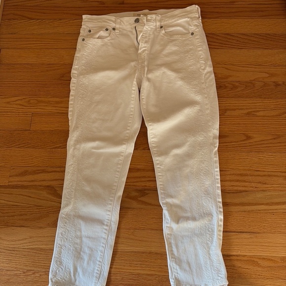 Gap best girlfriend white jeans with embroidery. Size 27 - Picture 11 of 11